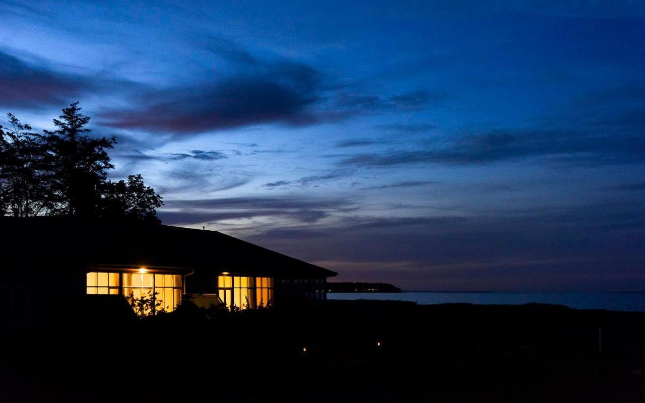 Skaerven Beachfront Apartments And Cottage ニュボー エクステリア 写真