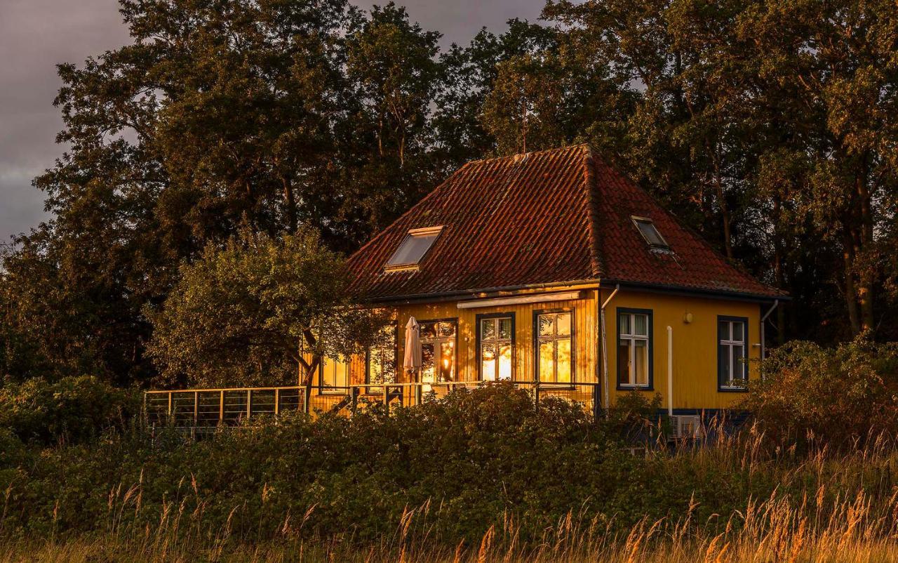 Skaerven Beachfront Apartments And Cottage ニュボー エクステリア 写真
